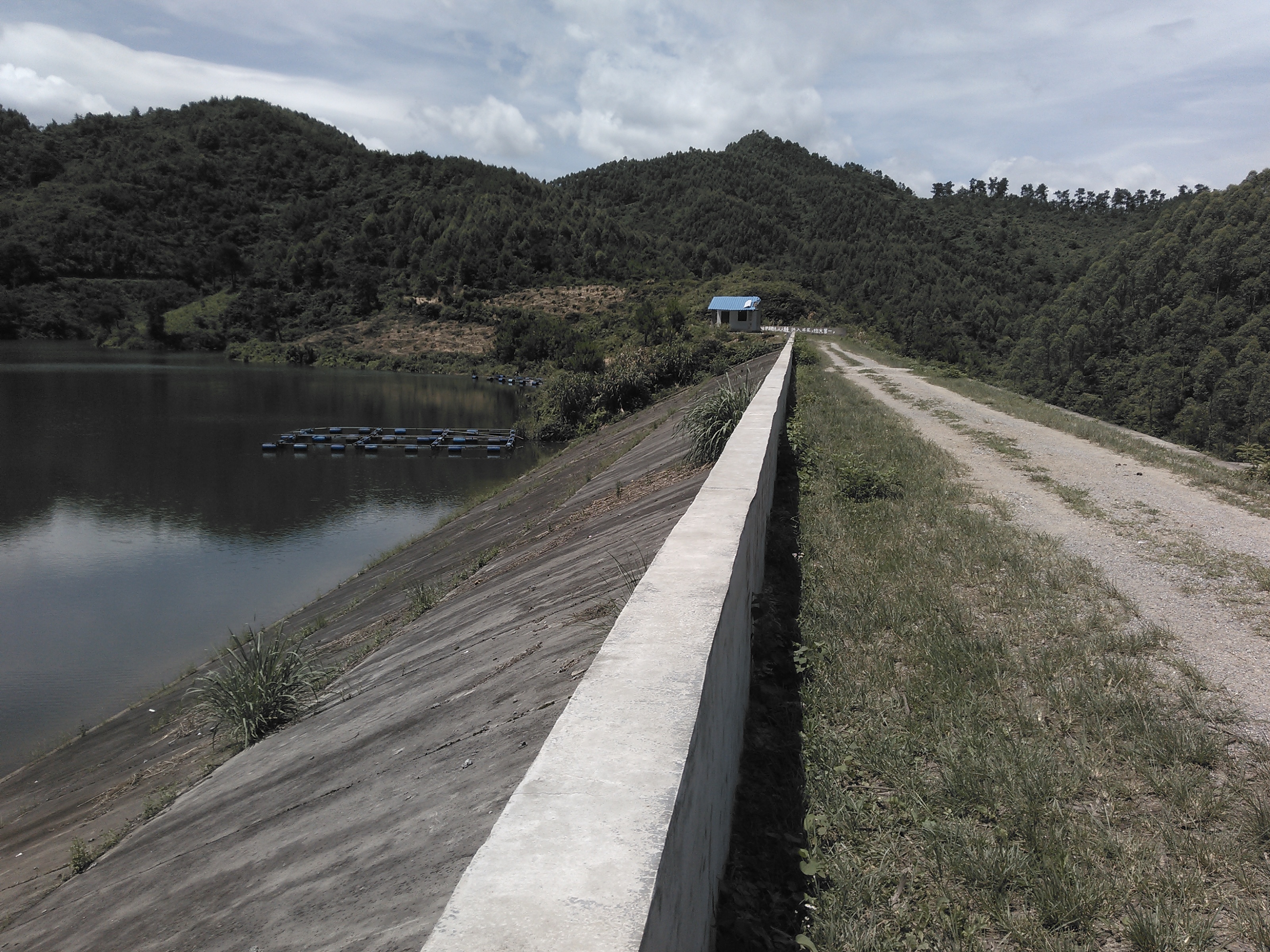 石墨冲水库