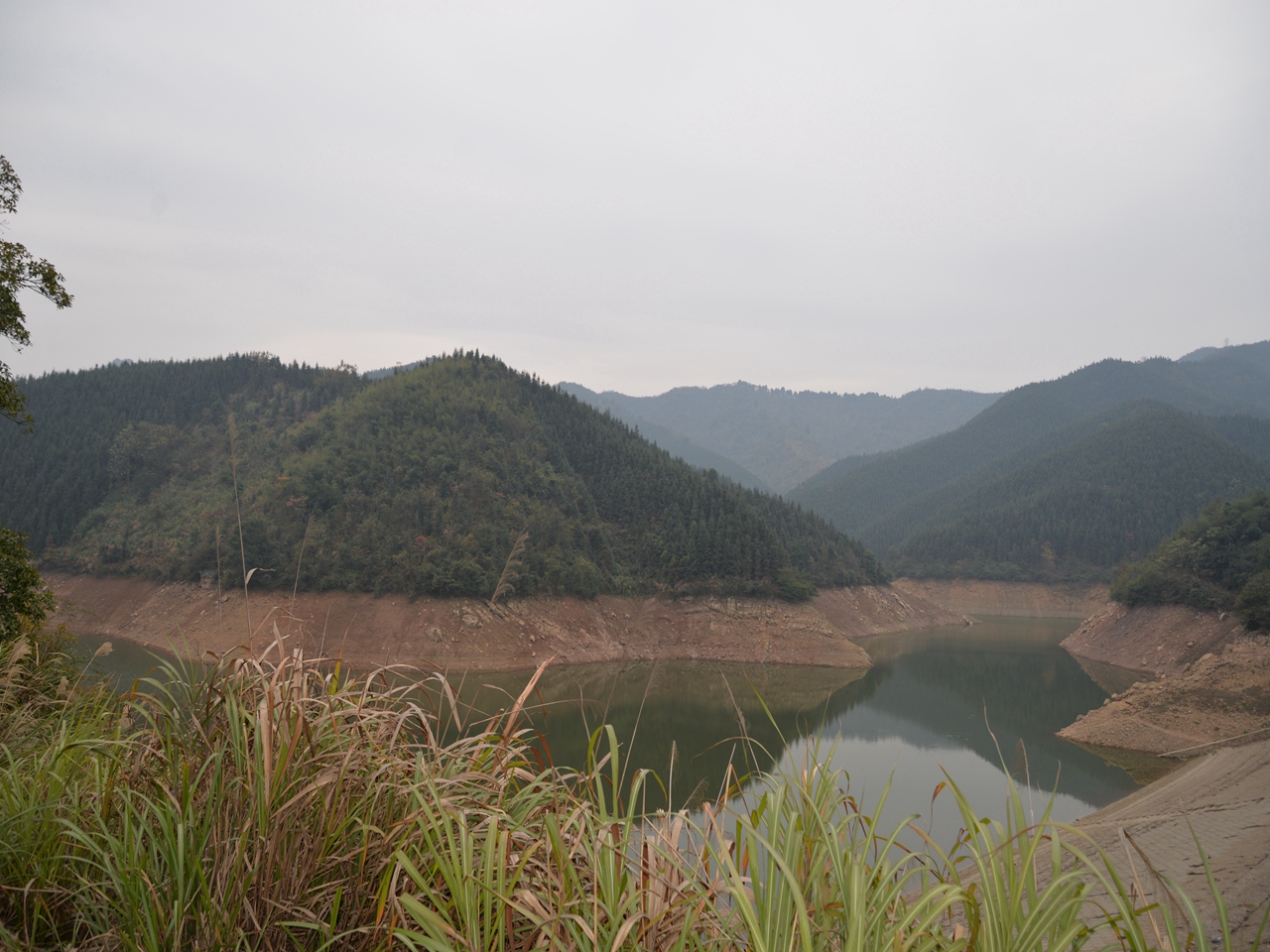 牛冲水库