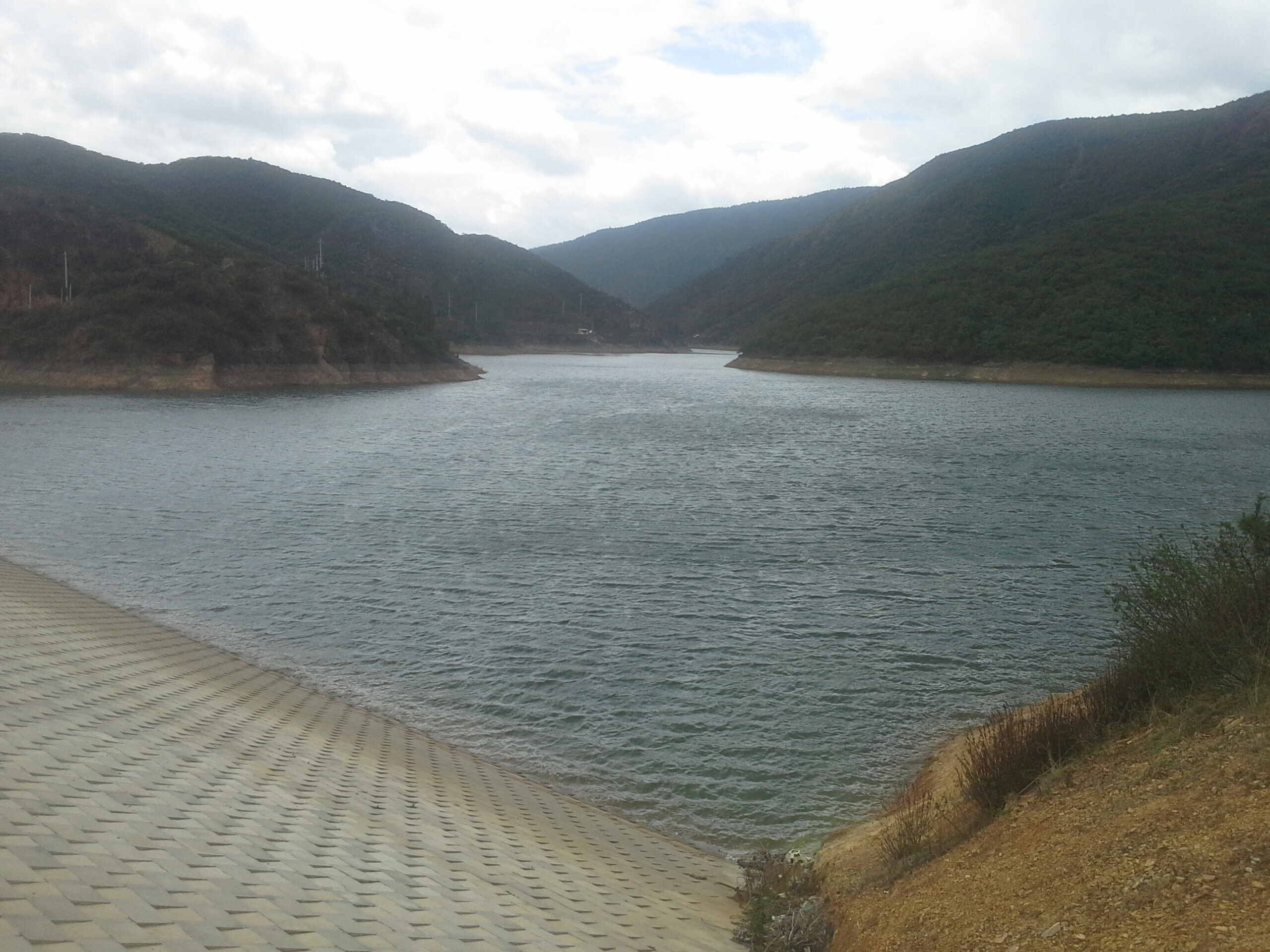 野马冲水库