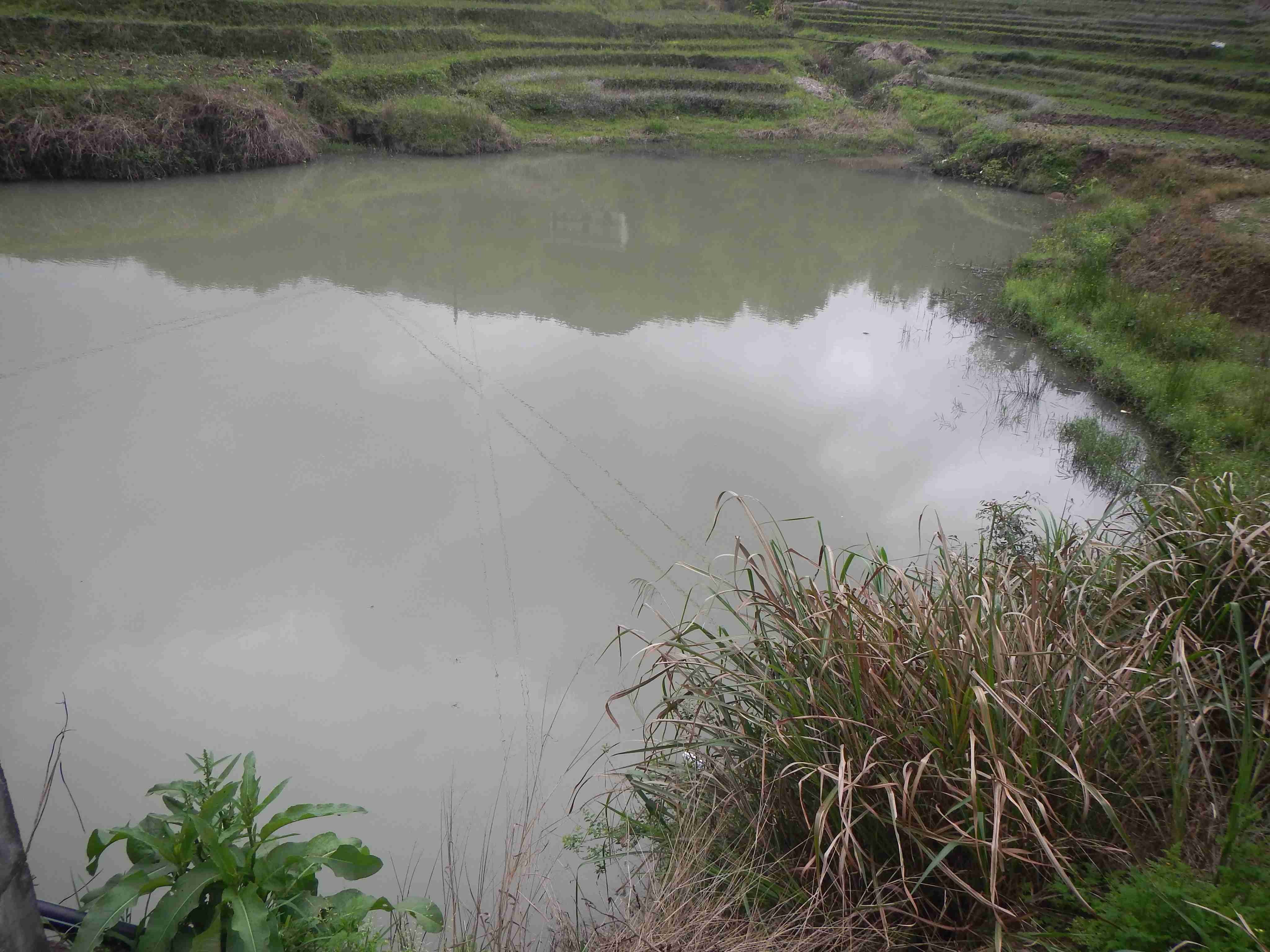 岩石隔水库