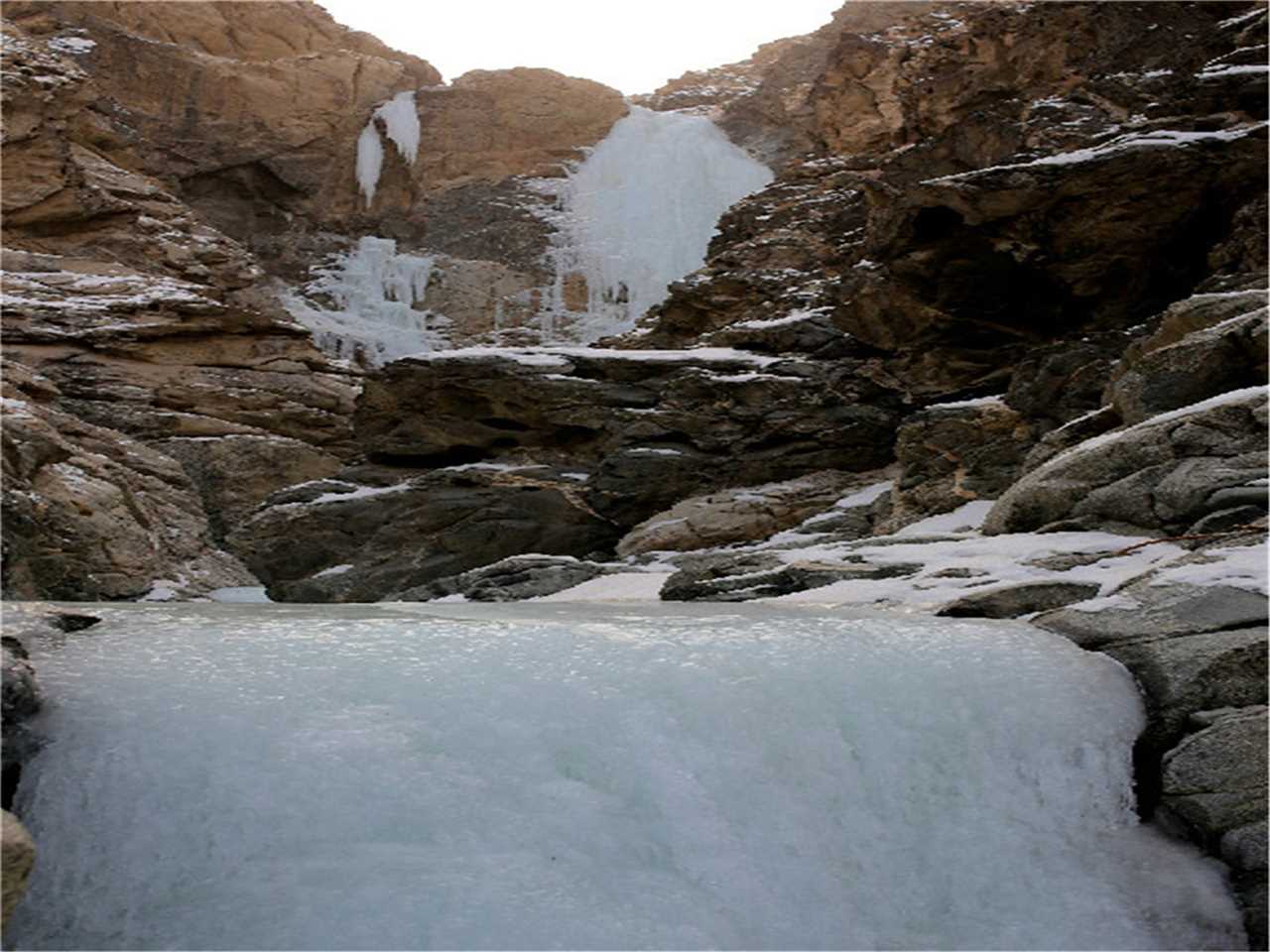 雪水泉