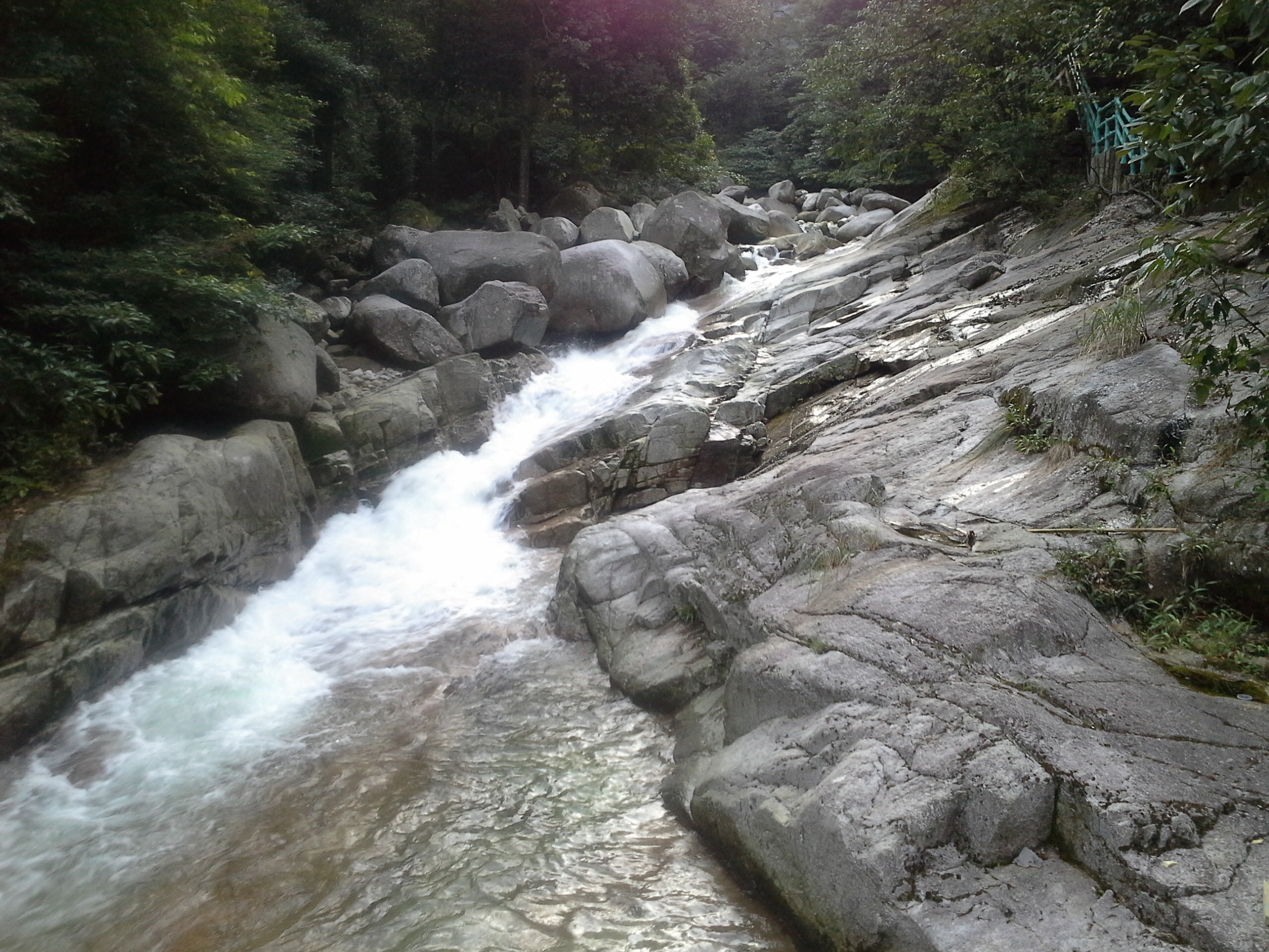 羊狮慕大峡谷